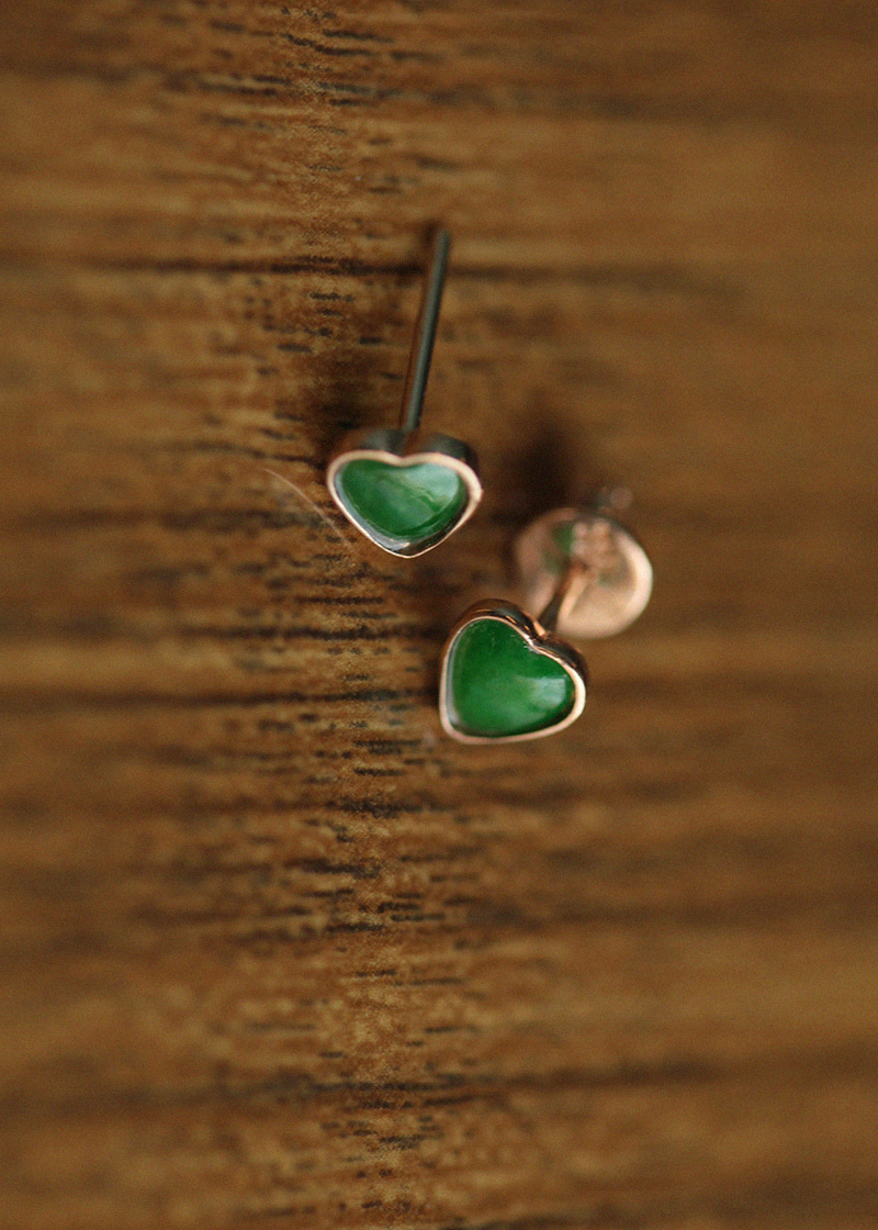 Heart Jade Earrings 18K 하트 비취 귀걸이