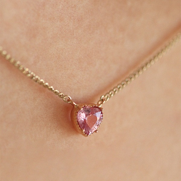 Heart Cut Pink Sapphire Necklace 18K 하트 컷 핑크 사파이어 목걸이